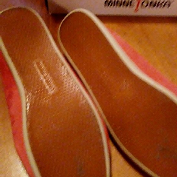 Minnetonka Moccasins - Picture 3 of 3